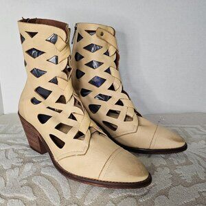 Sundance Vera Cruz Audree Boots Sz US 9 / EU 40 Cut-Out Leather ** Like NEW